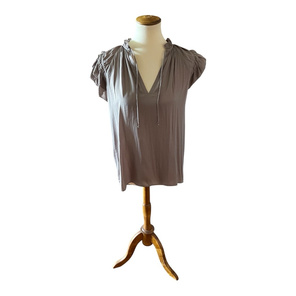 #184, Grade & GatherElegant Gray Women's Top, size S